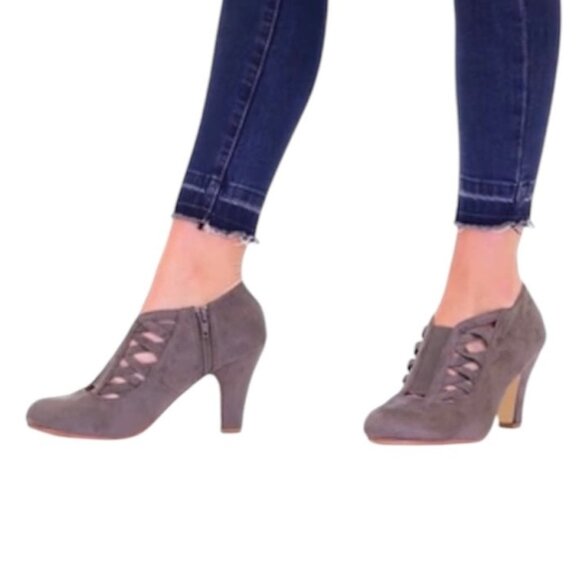JOURNEE COLLECTION PIPER Women's Cagey Upper Ankle Boot Heel Booties Grey Size 9 - Picture 1 of 10
